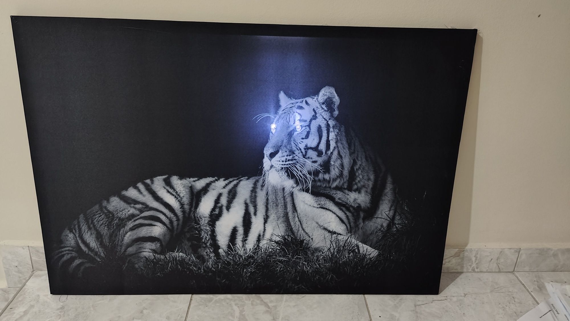 Светеща картина с LED осветление -Тигър