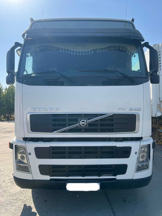 тягач Volvo FH12 2024 механика Volvo ва рефрижератор прицеп сотилади