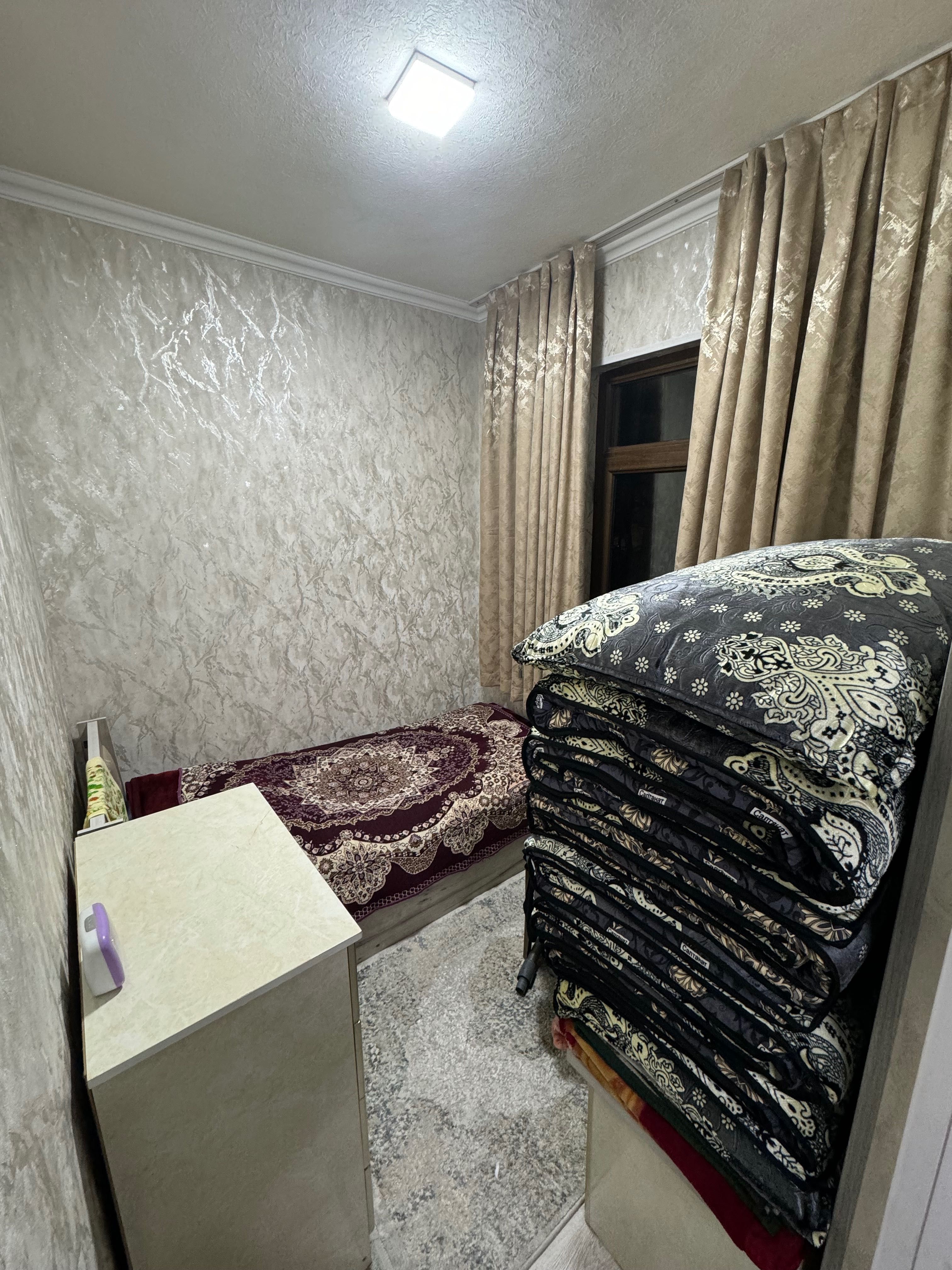 Срочно продается 1 комнатная квартира! Куйлюк-1 Мирабадский район.