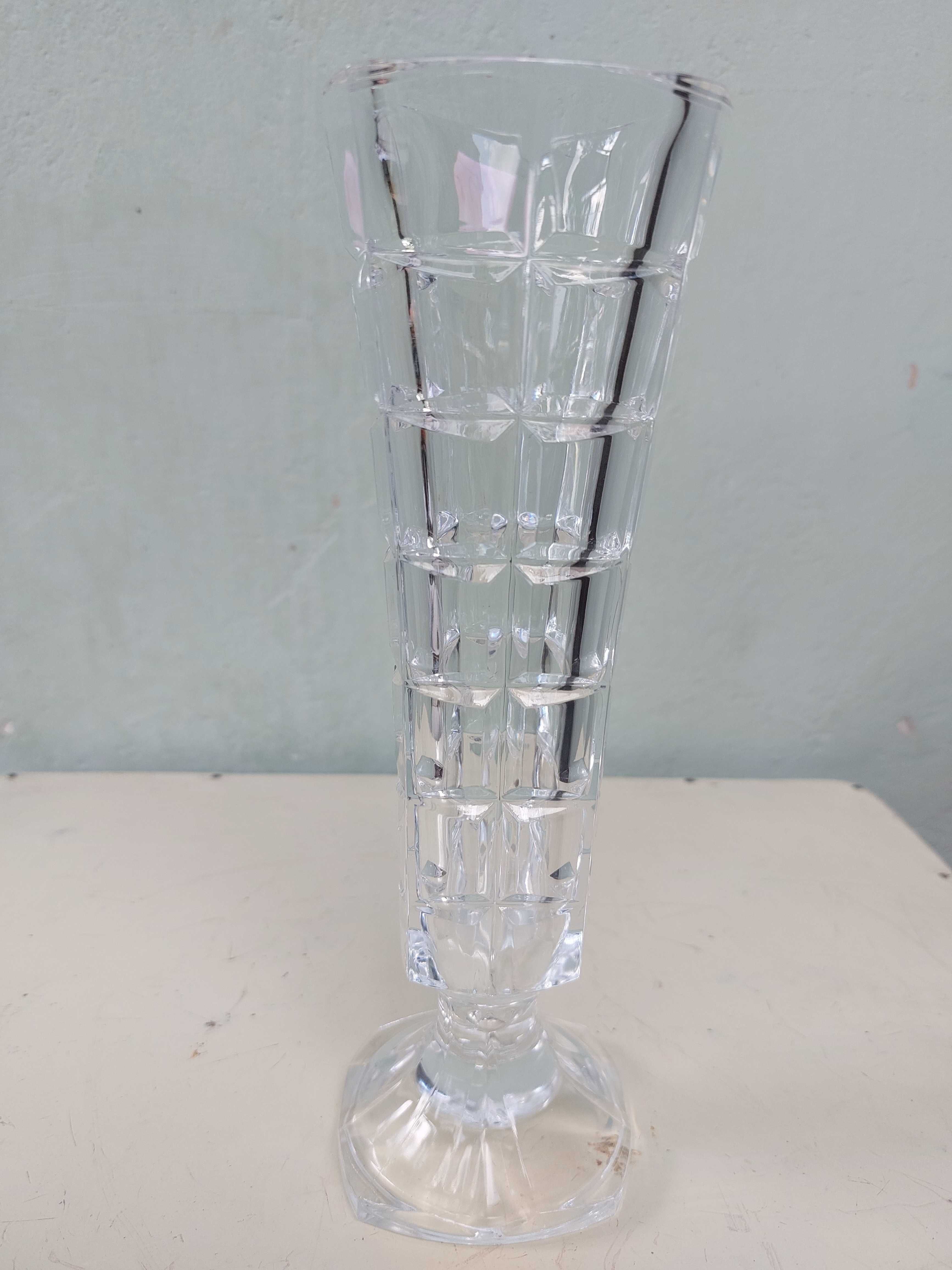 Vaze cristal alb