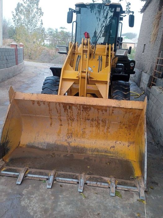 Погрузчик сотилади