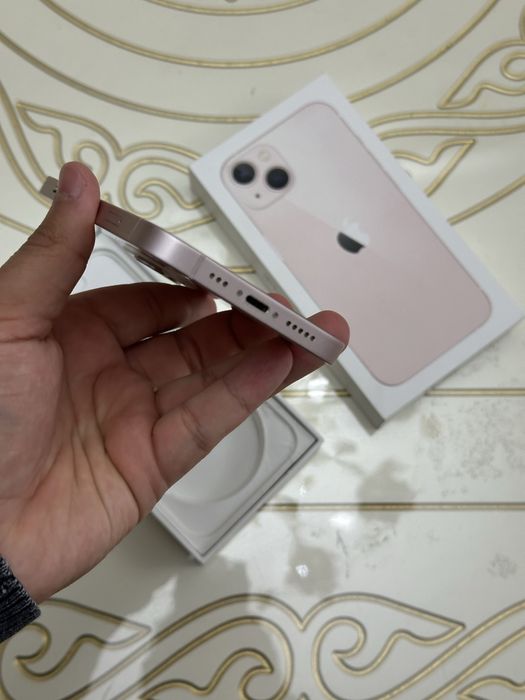 iPhone 13 128Gb в идеальном состоянии
