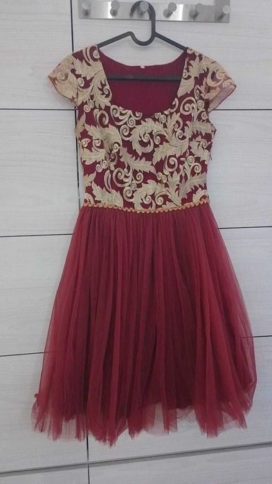 Rochie eleganta de seara (rosu grena/auriu)