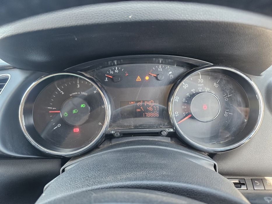 Пежо 3008 1.6 хди 112кс на части Peugeot 3008 1.6 active hdi 112ks