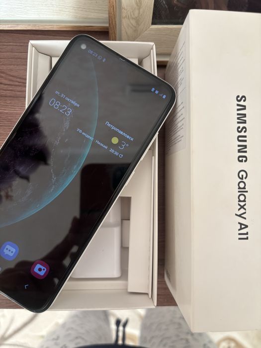 Продам samsung galaxy A11 32 Gb