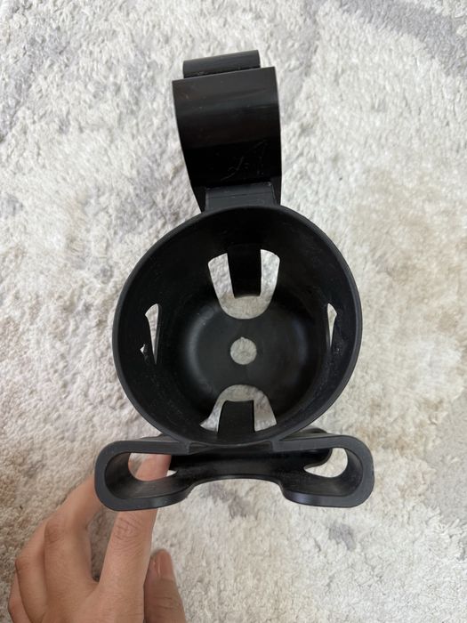 Cup and phone holder