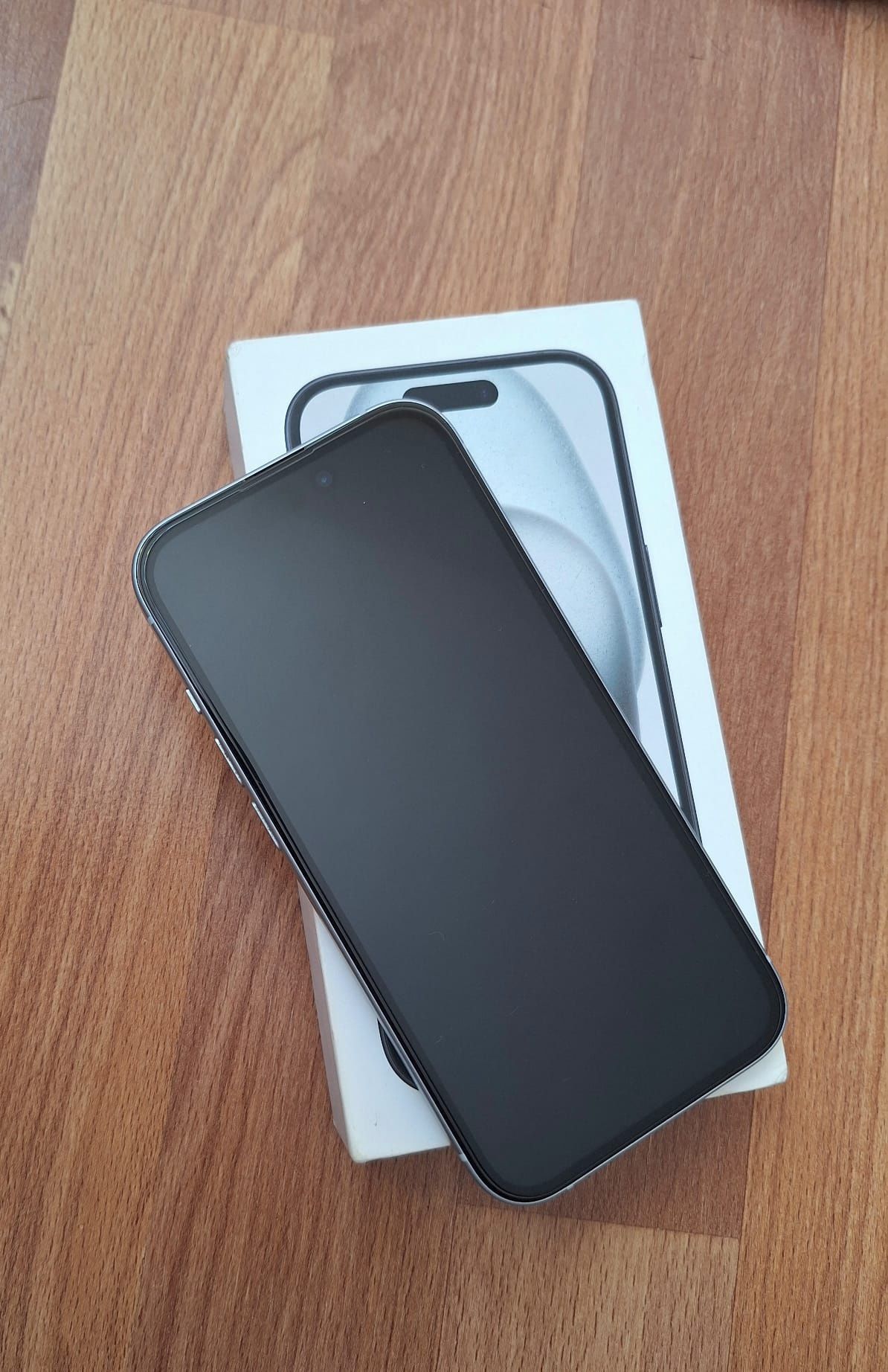IPhone 15 128 GB Baterie 92%