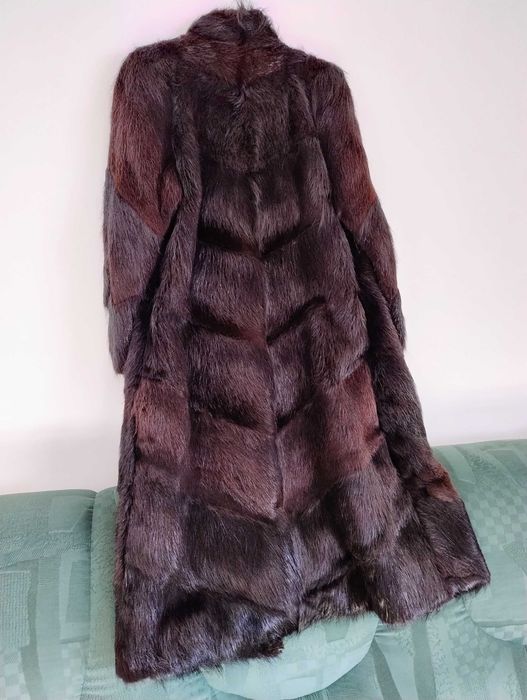 Haina/mantou elegant din blana de nutrie - produs in Polonia