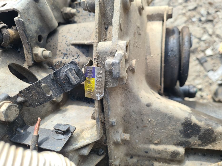 Двигател и скоростна кутия от Рено Лагуна 1.8 моноинжекция