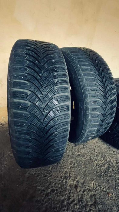 Vând roti in 4 prezoane Hankook 195/65/R15