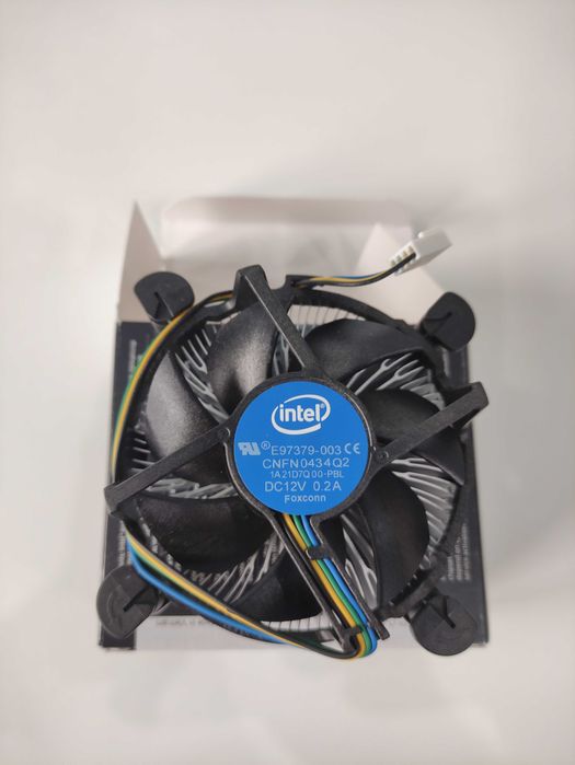 Cooler stock procesor Intel i7-9700 + Livrare Rapida