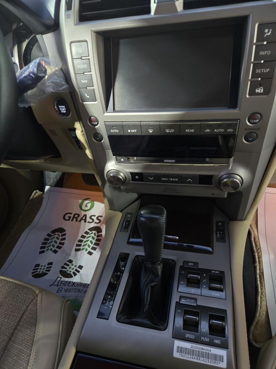 Lexus GX 460 xolati yaxshi