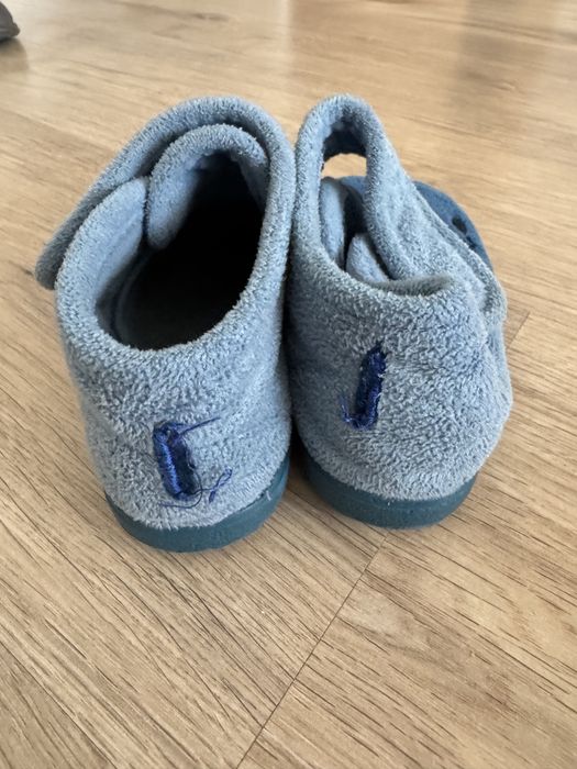 Incaltaminte pentru interior nr. 23