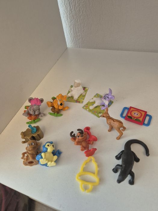Играчки от шоколадови яйца Kinder