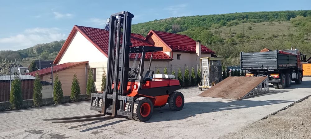 Vand stivuitor linde  ridica 7000 kg