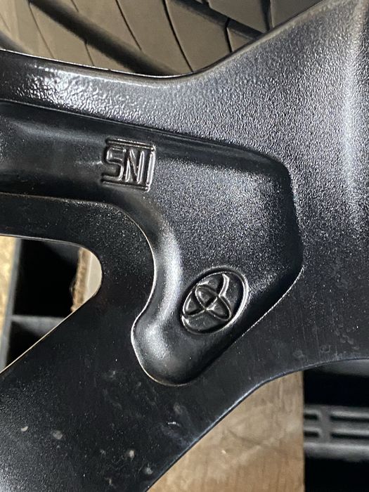 18 цола 5 х 114.3 мм Тойота C - HR Тойота Корола Крос , Corolla Cross