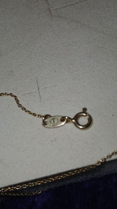 Vând lănțișor TEILOR purtat de doua ori