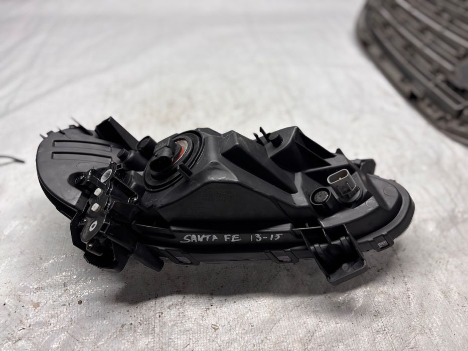 Ляв фар Hyundai Santa Fe • 2013–2015