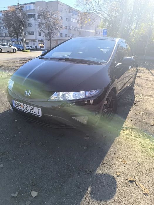 Honda Civic Cutie automata, navigație, 1.8 benzina,euro5