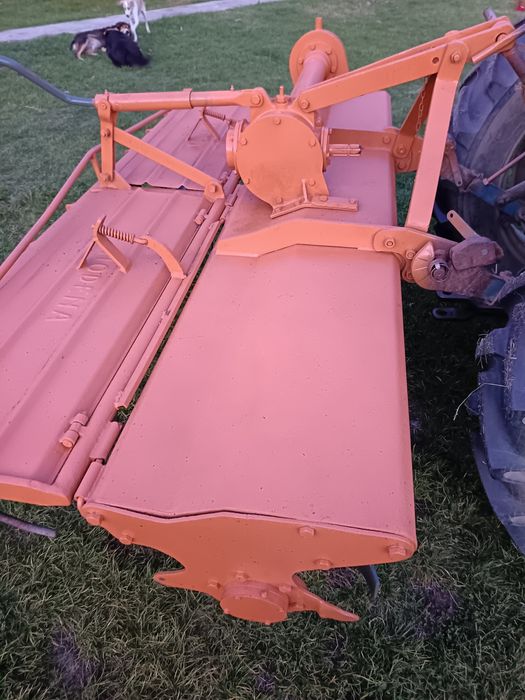 Freza tractor   250