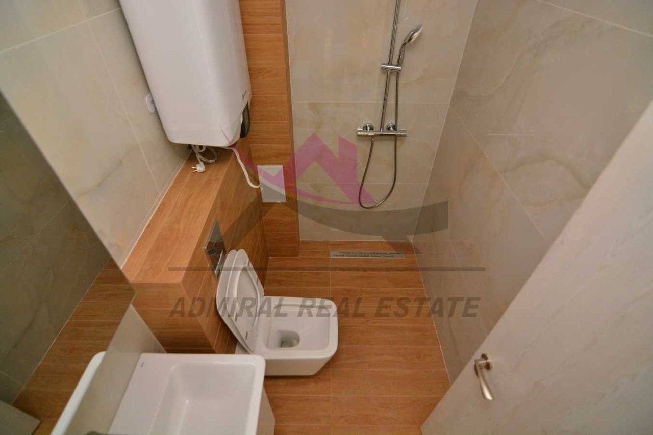 Дава се под наем Двустаен апартамент в Варна, Изгрев - 58 кв.м за 425 € - Снимка #2