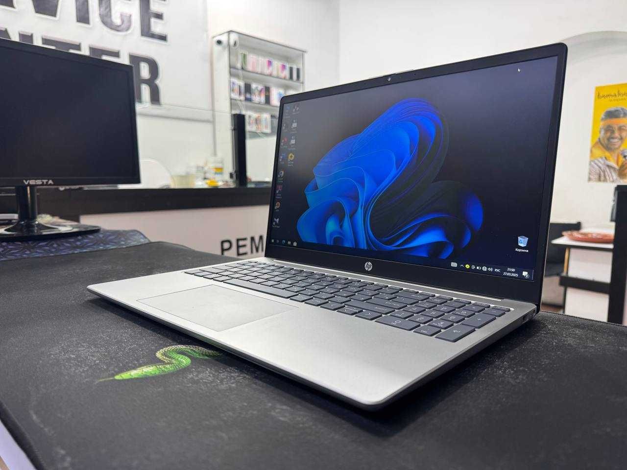 HP core i3 13 avlod