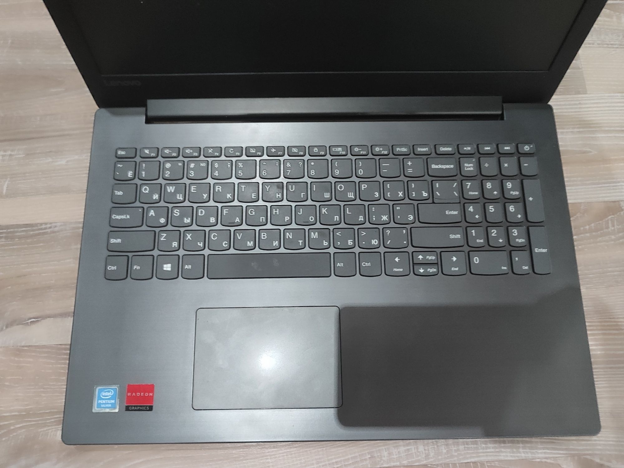 Продам рабочий ноутбук Lenovo ideapad 330-15IGM