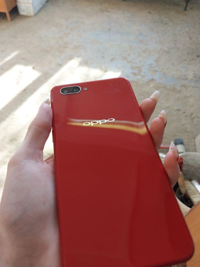 Продам Oppo A3s в полной комплектации