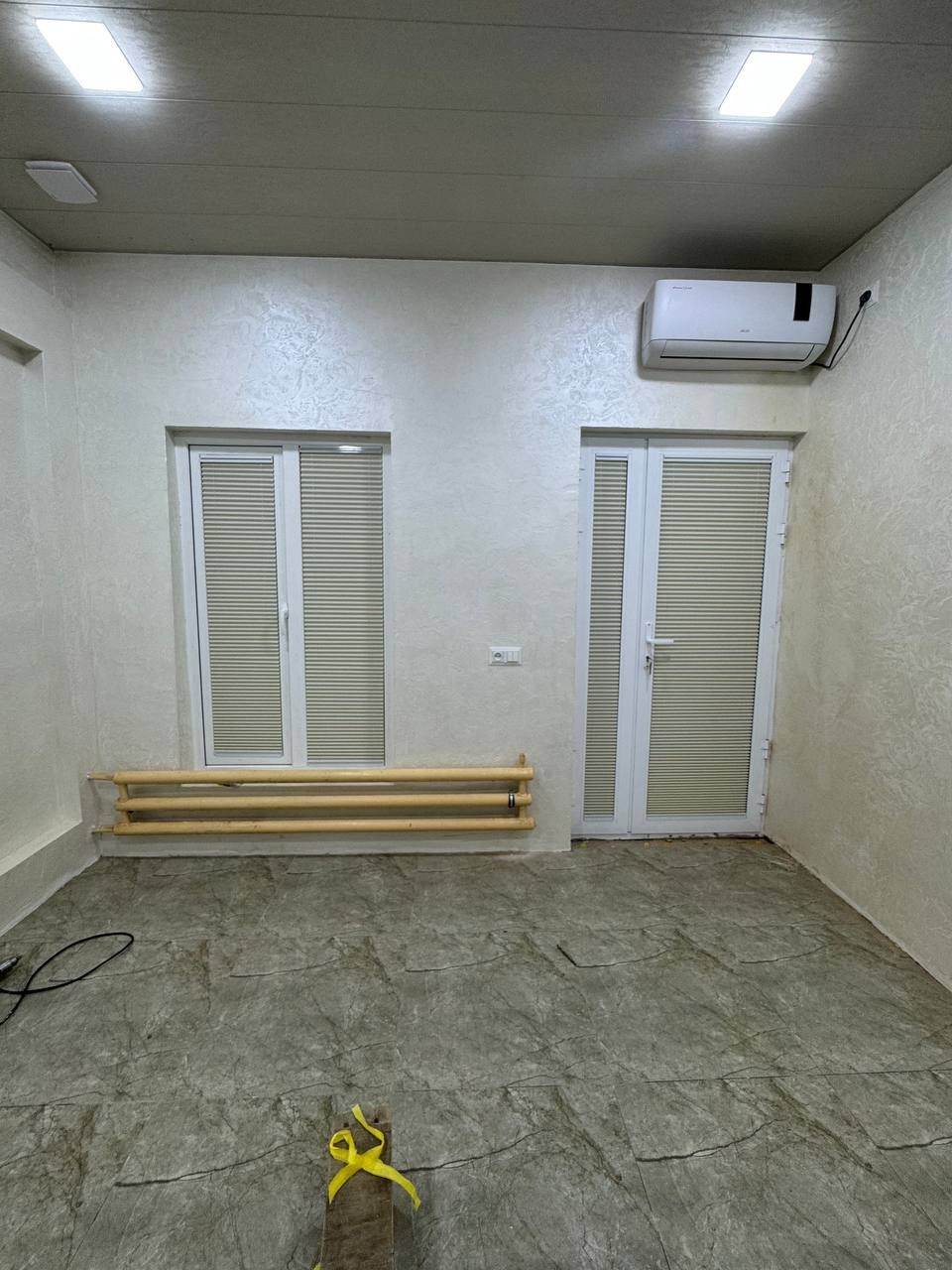 Plise jalyuzi ishlab chqarish yarim kunda tayyor boladi ishochli