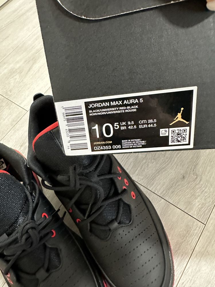 Кроссовки Nike Jordan, размер 43