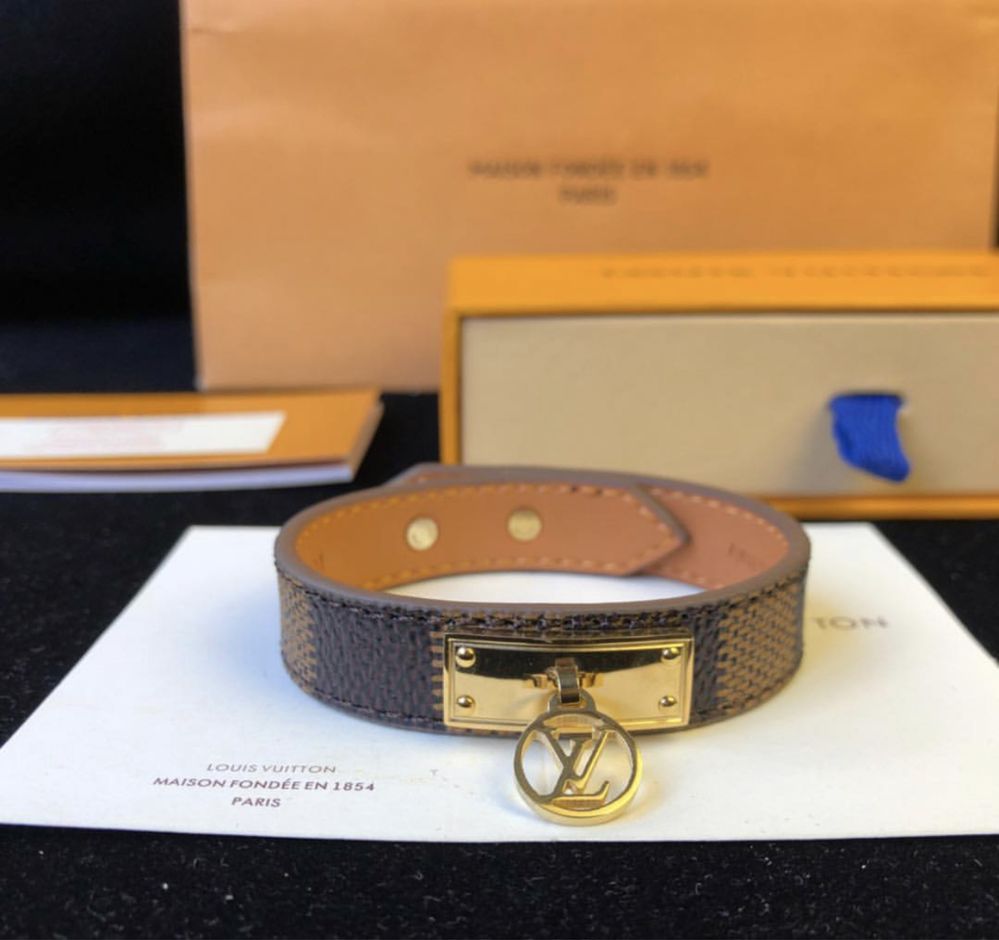 Колиета и гривни “Louis Vuitton”  - 750 / 18K