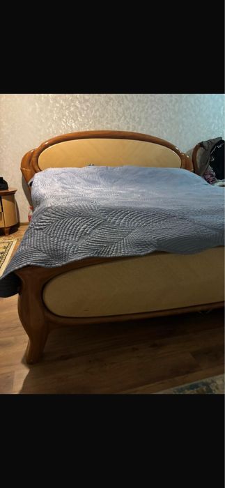 Кровать спальный продам