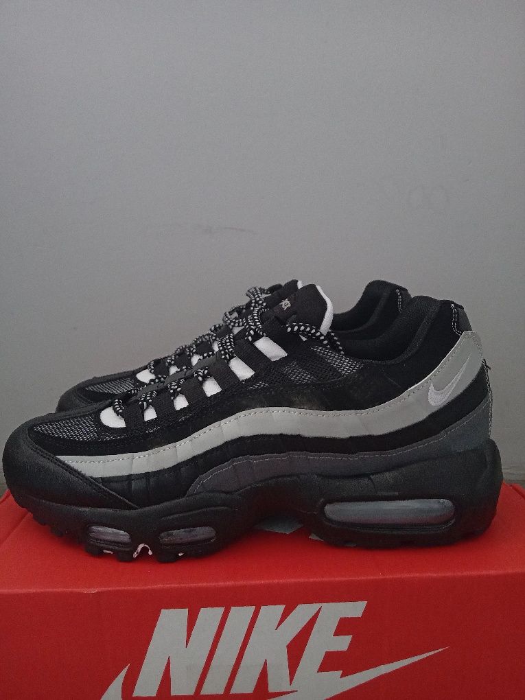 !!!Промо Цена!!! Nike Air Max 95 Essential