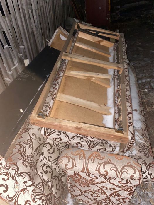 Отдам даром может кому надо самовывоз