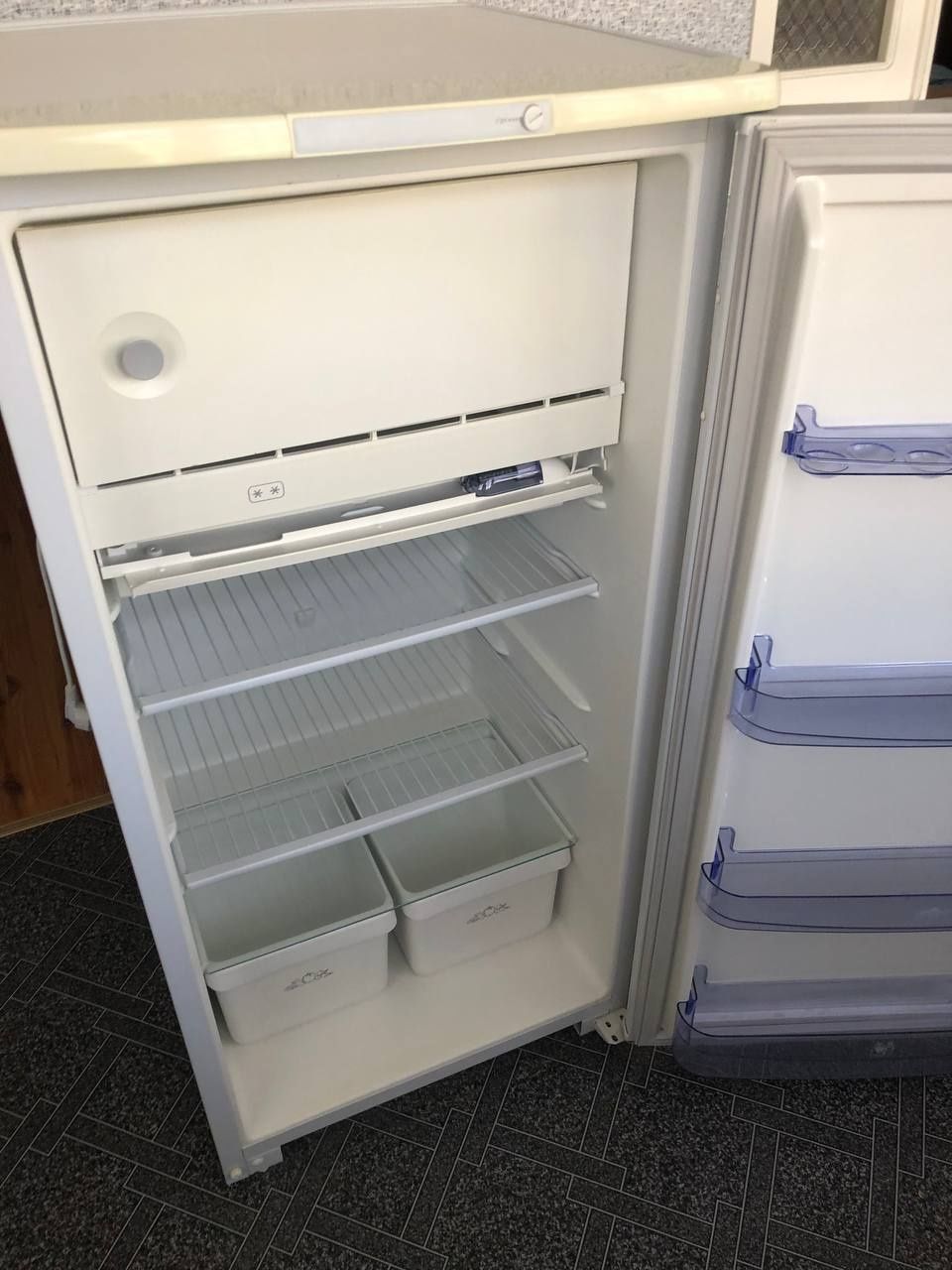 Продаётся холодильник новое