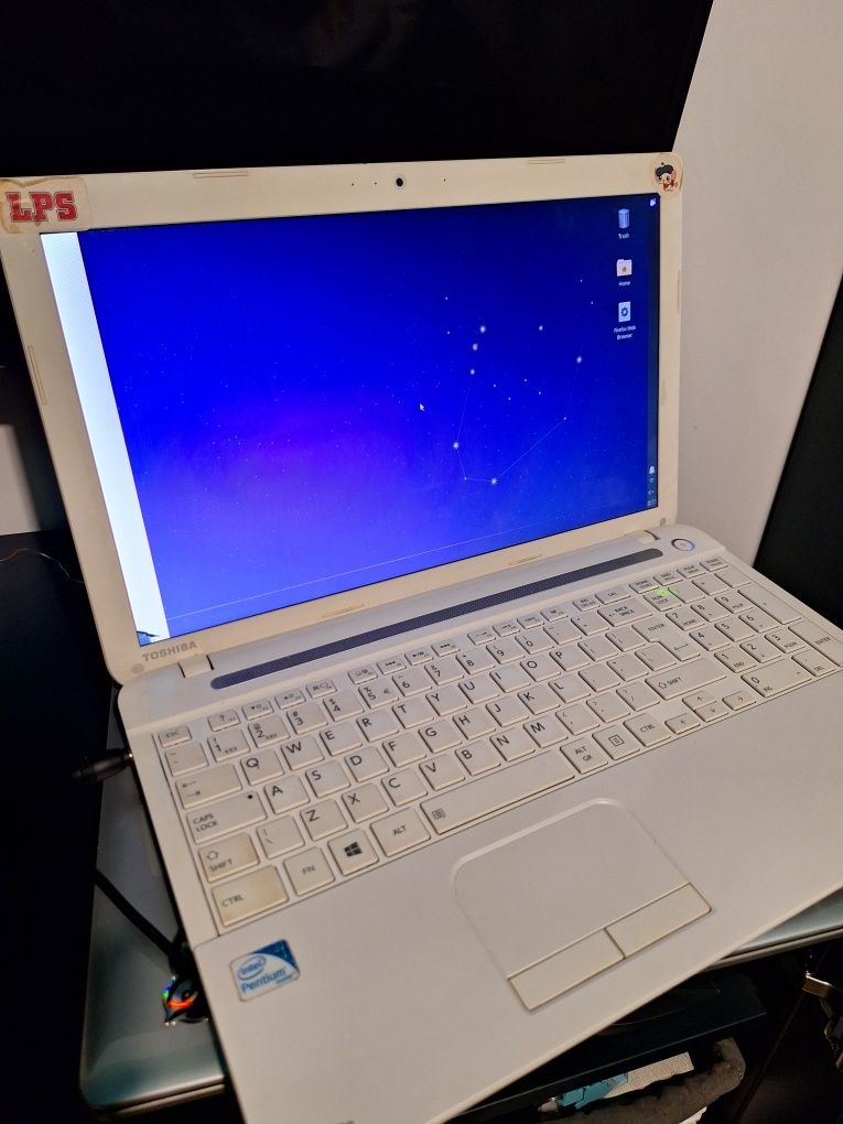 2 Laptopuri (Samsung \ Toshiba)
