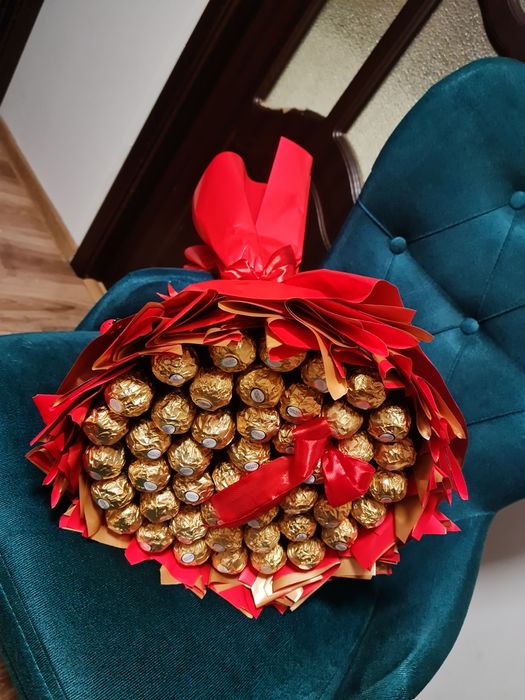 Aranjamente  cu florii din sapun si creogenate