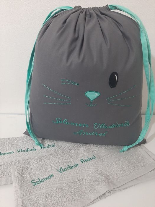 Un saculet de gradinita si doua prosoape