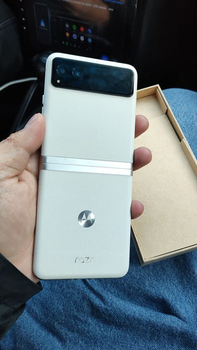 Motorola razr 40 256Gb, razr 40 ultra