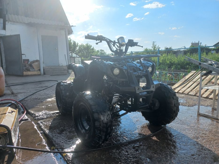 Продаю квадроцикл 125