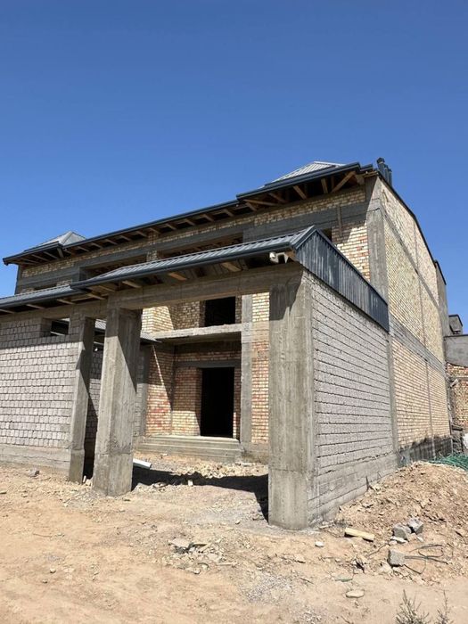 Продается жилой дом в Зангиотинском районе Ташобласти V029