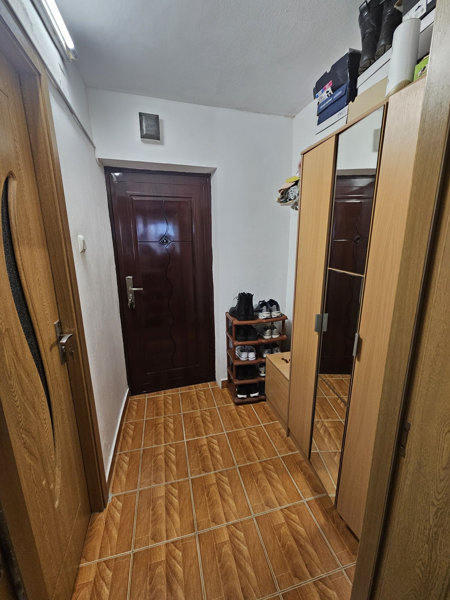 Apartament cu o camera de vanzare