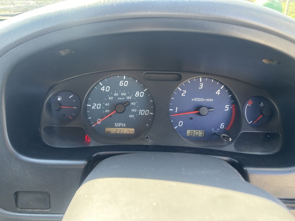 Nissan Navara 2.5Di