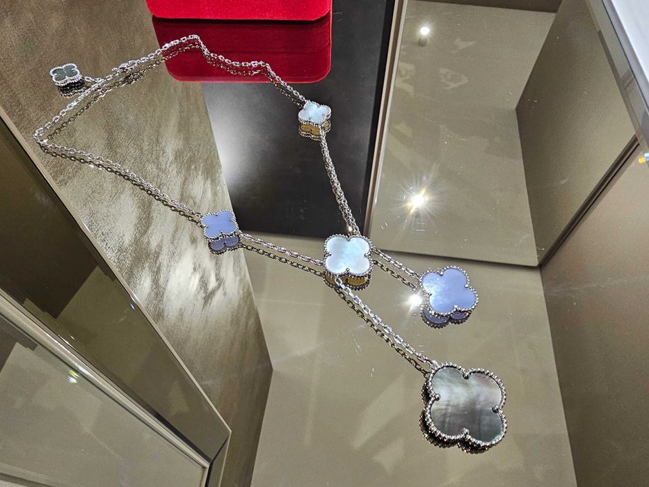 Van Cleef & Arpels VCA 6 Magic Mother of Pearl Alhambra Дамско Колие
