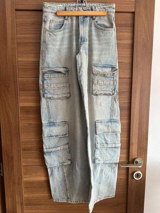 Светли дънки с много джобове Zara