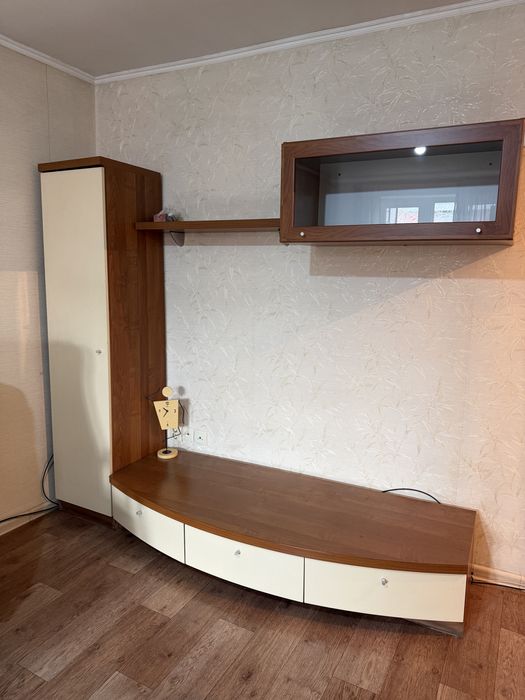 Продаю шкаф в гостиную