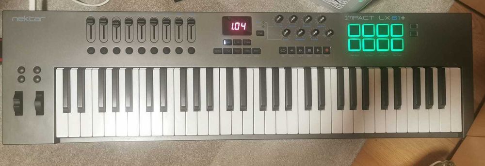 Midi controller keyboard usb Nektar impact lx61+