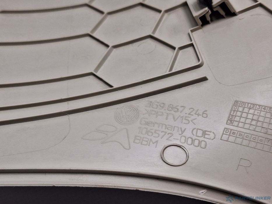 Ornament stalp portbagaj dreapta VOLKSWAGEN PASSAT Variant (3G5) [ 201