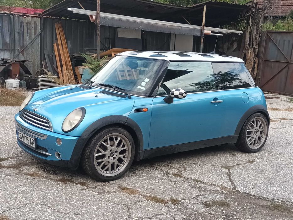 Продавам Mini Cooper