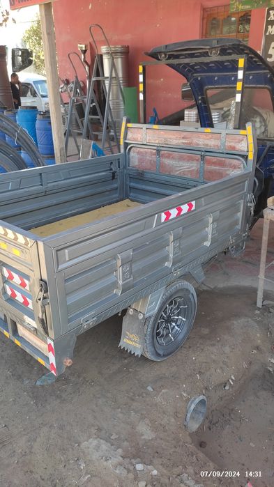 Armada motors motosikl 1.5 yarim tonnalik 1 tonna bemalol tortadi.